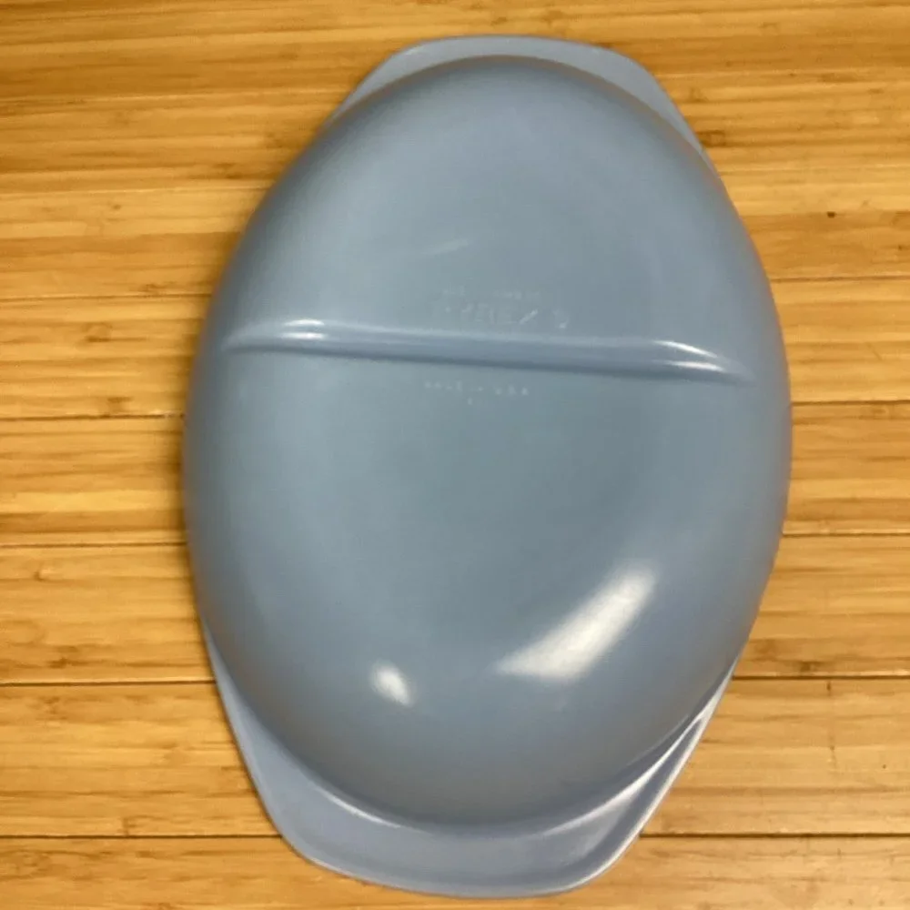 PYREX Delphite Blue 1.5 Quart Oval Divided Dish Vintage